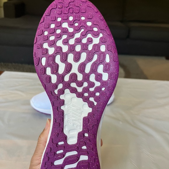 Nike Revolution 6 - Picture 5 of 7